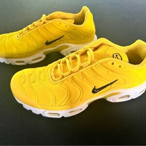 Women’s Nike Air Max Plus